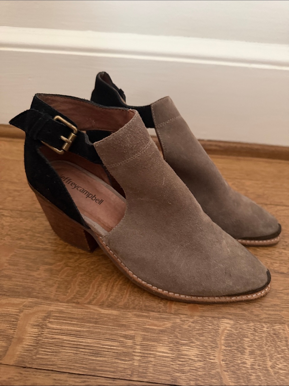 Jeffrey Campbell Bootie